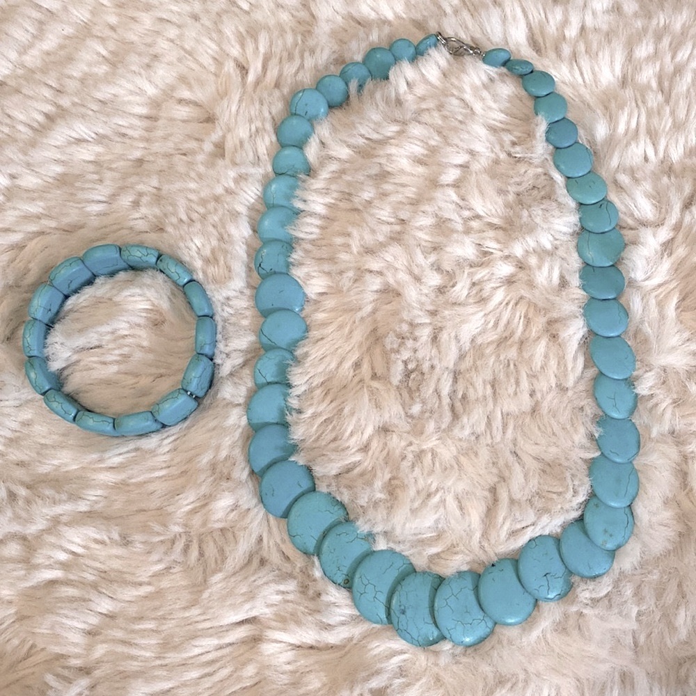 Turquoise colored necklace and bracelet